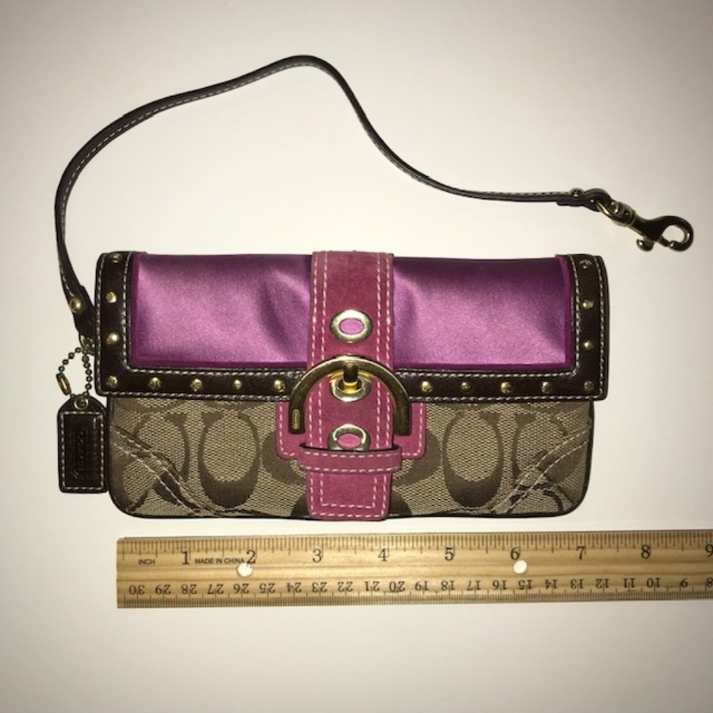 Coach Logo Buckle Wristlet Clutch EUC